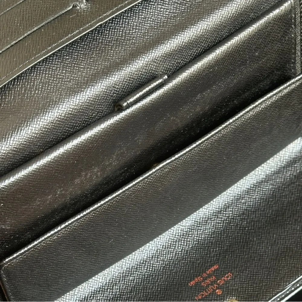 Louis Vuitton Epi‎ Sarah Long Wallet Black